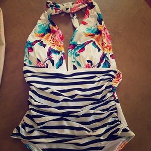 Cupshe Halter Bathing Suit